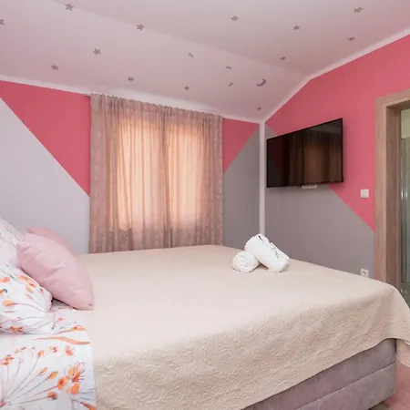 بيت للعطل Awesome In With Sauna *